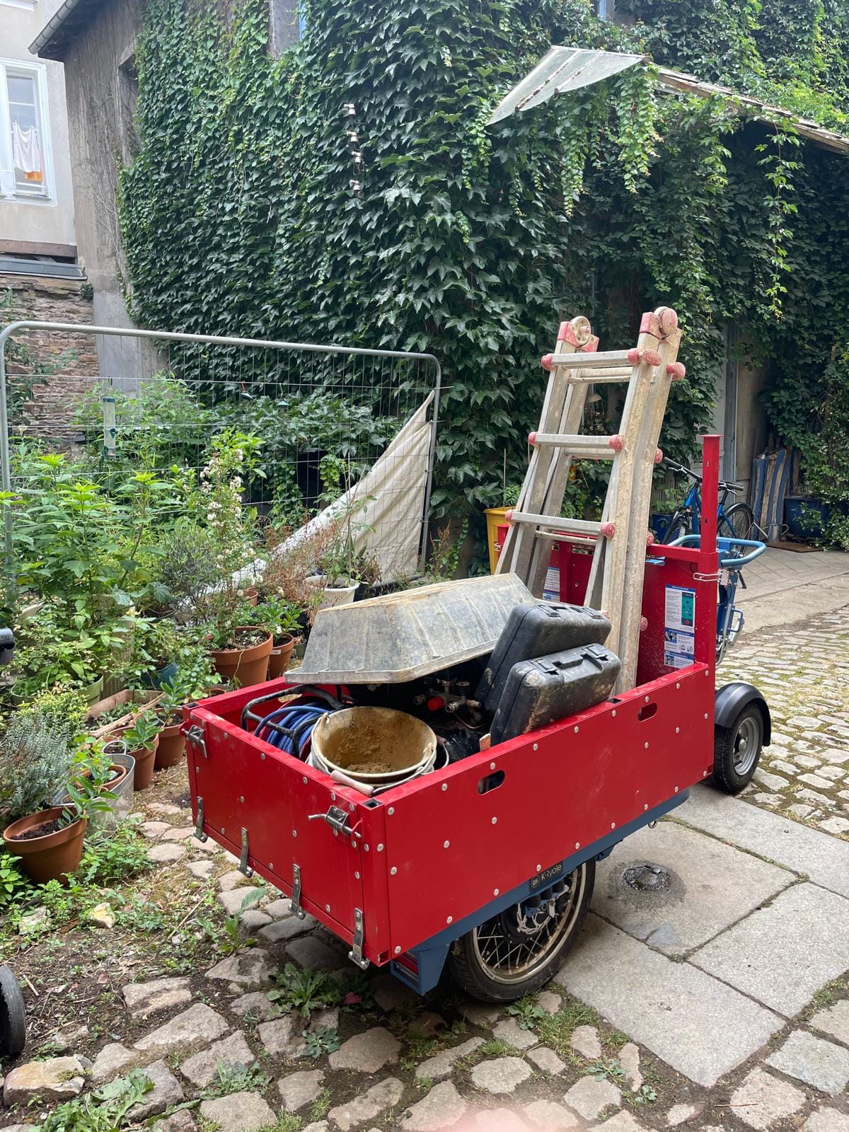 PHOTO-2025-10-21-11-23-11ee